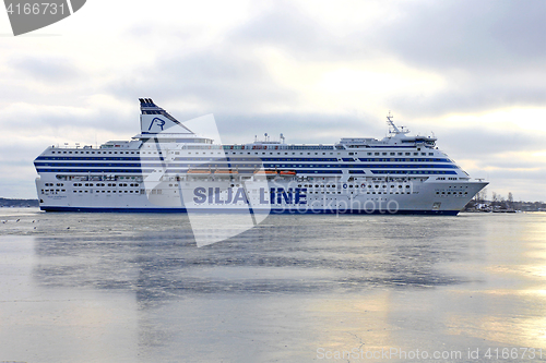 Image of Silja Symphony Cruise Ferry Arrives in Helsinki
