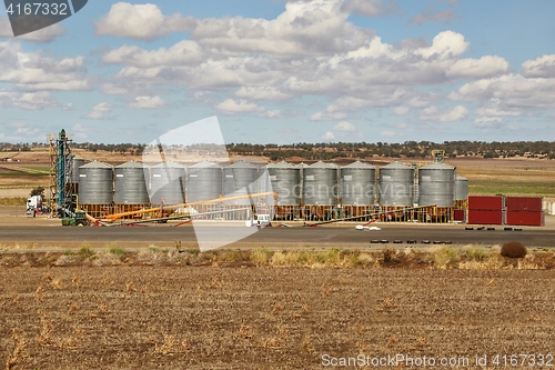 Image of Fields of Australian agiculture with grain silos