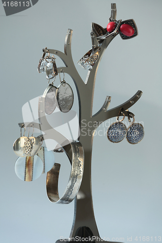 Image of  precious tree with Jewels
