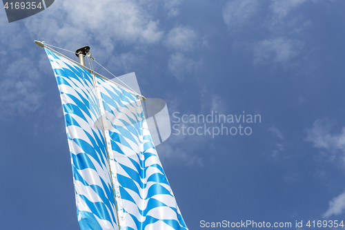 Image of Bavarian flag on flagpole