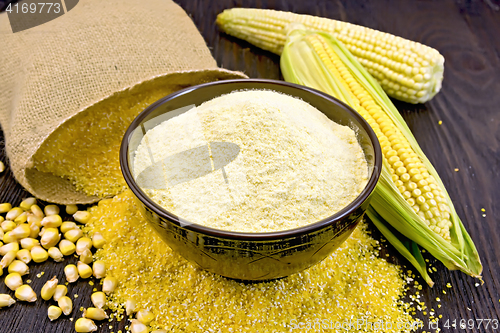 Image of Flour corn in bowl with bag on board