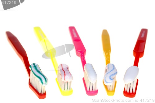 Image of Brush with tothpaste