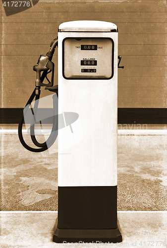 Image of vintage gasoline pump