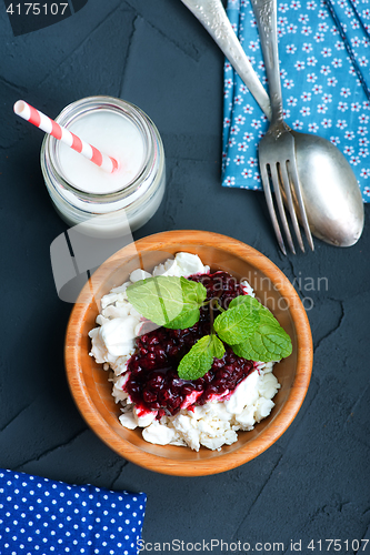 Image of cottage with berries