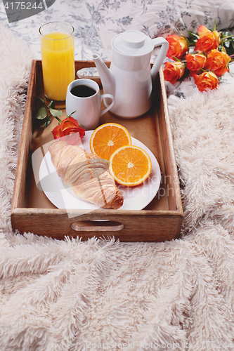 Image of breakfast in bed