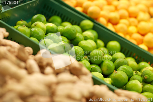 Image of limes at grocery store or market