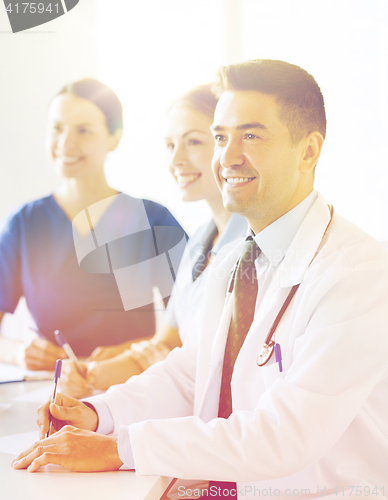 Image of group of doctors on presentation at hospital