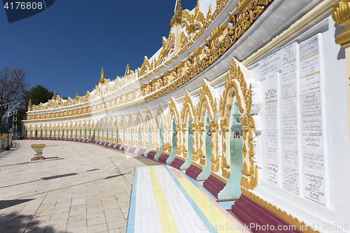 Image of Umin Thounzeh temple in myanmar