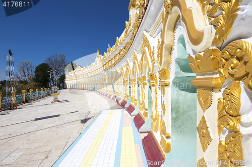 Image of Umin Thounzeh temple in myanmar