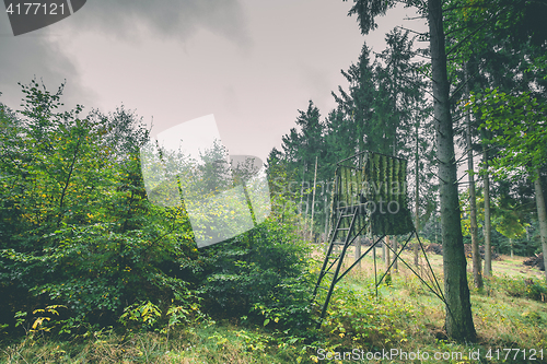 Image of Hunting tower in green camoflage