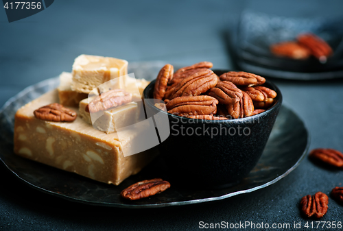 Image of sherbet with nuts