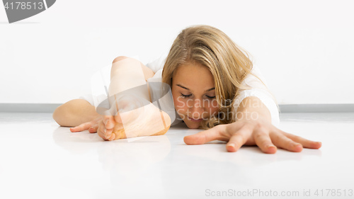 Image of female dancer in action