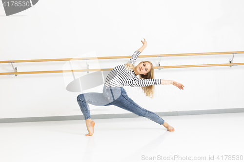 Image of female dancer in action