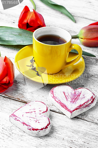 Image of tea and bunch of tulips