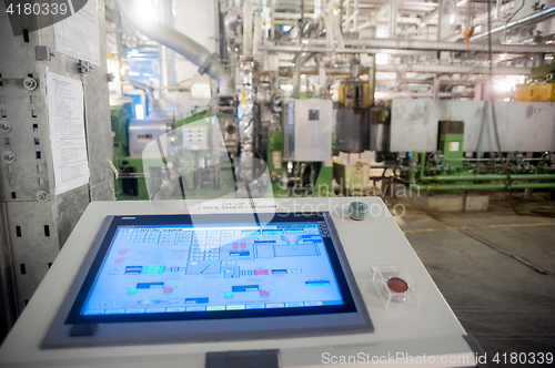 Image of Control local management panel of an extruder