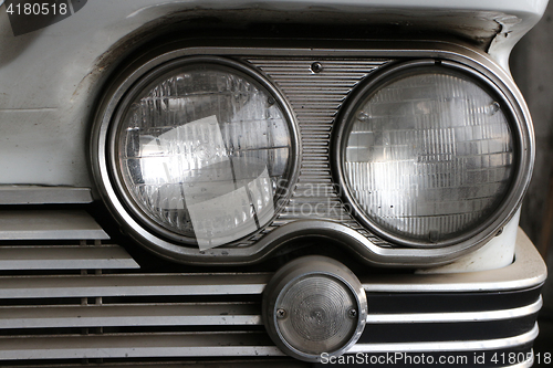 Image of Twin lights vintage American car