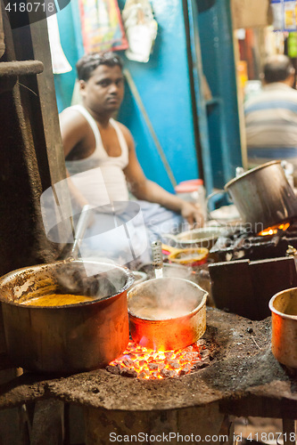 Image of Kolkata street food vendor