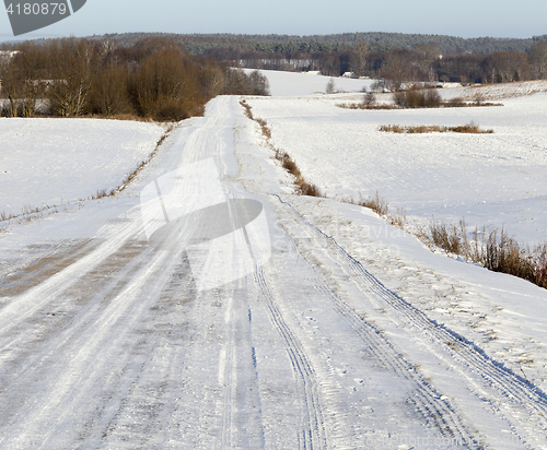 Image of muddy road, winter