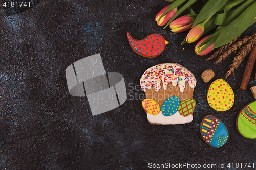 Image of Tulips and gingerbread cookies