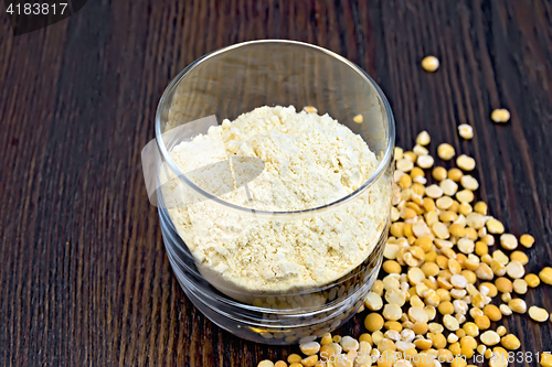 Image of Flour pea in glassful on board