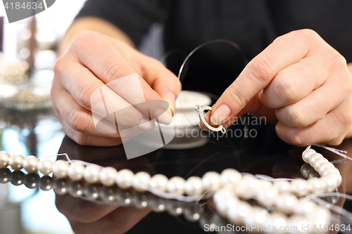 Image of Pearl beads Natural pearls Creating jewelry with pearls