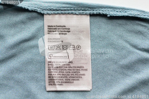 Image of label with users manual of clothing item