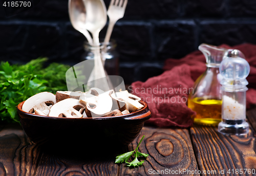 Image of raw mushroom