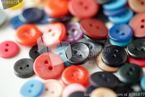 Image of colorful sewing buttons