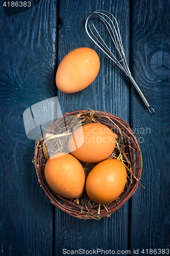 Image of raw chicken eggs