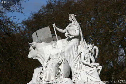 Image of London sculpture