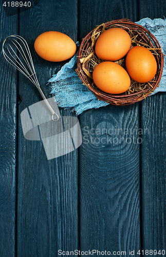 Image of raw chicken eggs