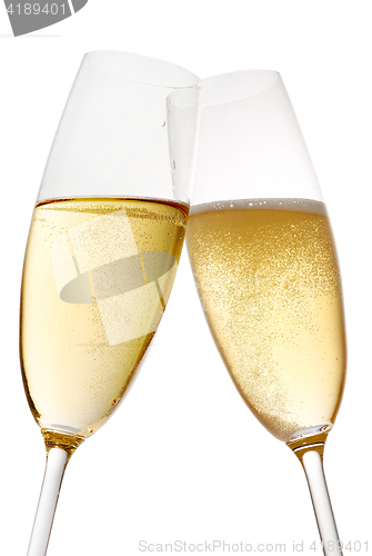 Image of two glasses of champagne