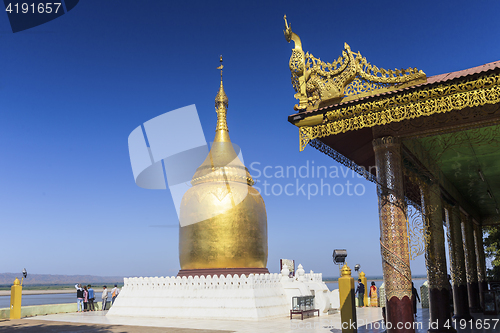 Image of Bagan buddha tower at day