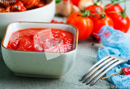 Image of tomato and sauce