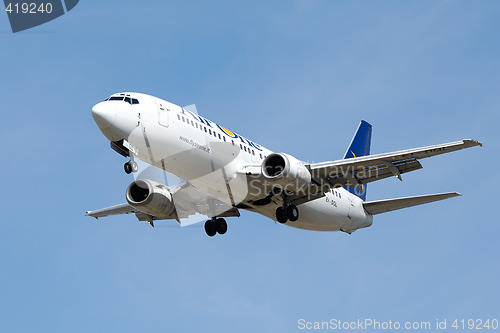 Image of Plane is about to land