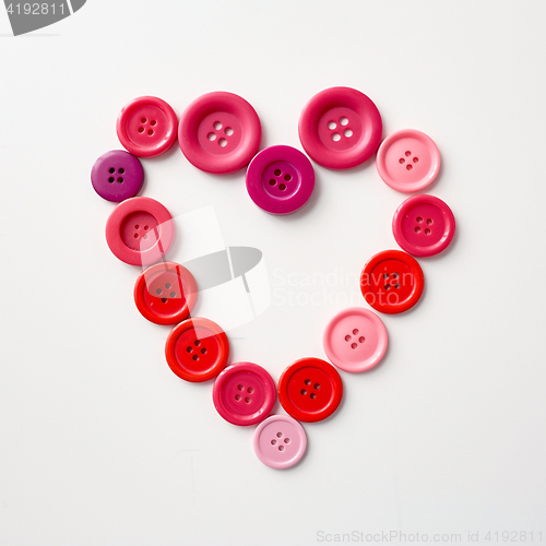 Image of heart shape of sewing buttons