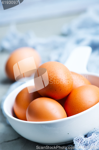 Image of raw eggs