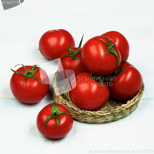 Image of Ripe Tomatoes with Stems