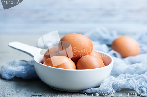 Image of raw eggs