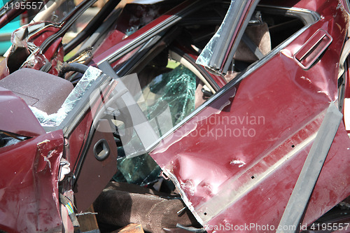 Image of Car wrecked.