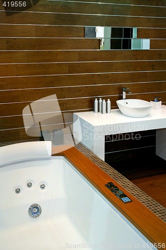 Image of Wooden bathtub