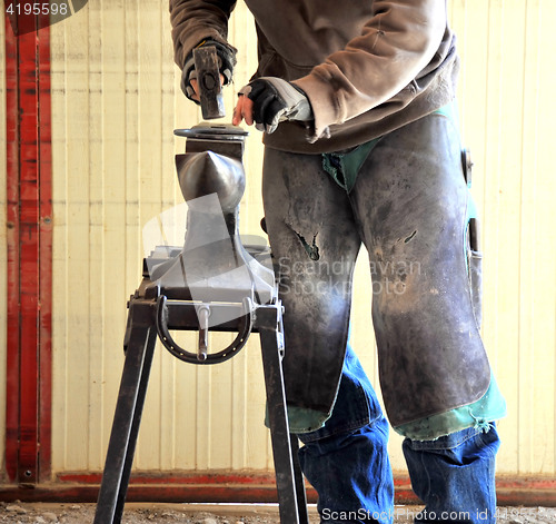 Image of Male farrier.