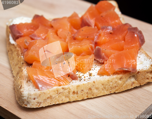 Image of sandwiche with red fish