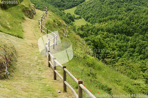 Image of Path and handrail in village Elcito