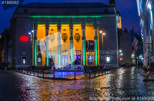 Image of  Night Tallinn, Cinema Soprus 1955 is a building in the style of classicism 