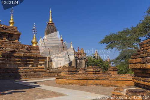 Image of Bagan buddha tower at day