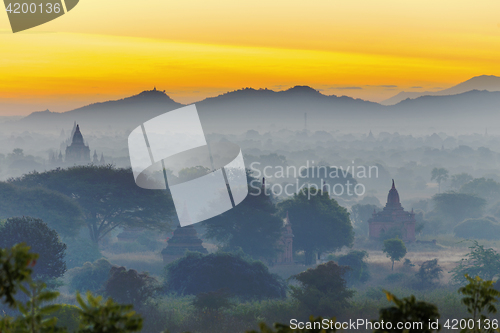 Image of Bagan buddha tower at day