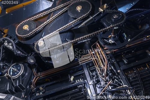 Image of Timing chain of an industrial mechanism