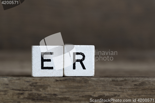 Image of German word he, written in cubes    