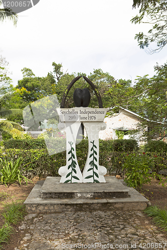 Image of Independence monument, Praslin island